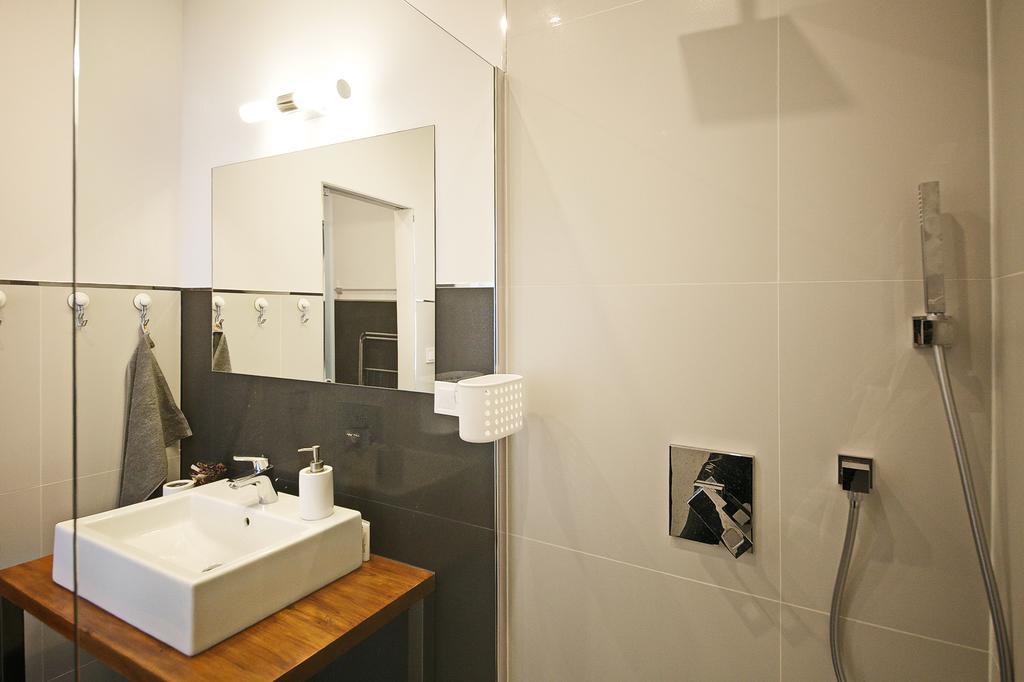 פראג Luxury Center Apt. Charles Bridge Walking Distance מראה חיצוני תמונה