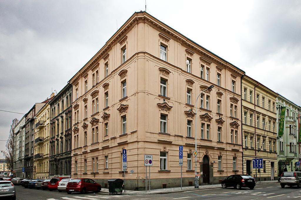 פראג Luxury Center Apt. Charles Bridge Walking Distance מראה חיצוני תמונה